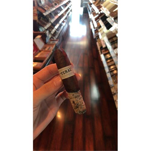 Liga Privada Unico Feral Flying Pig 5 3/8 * 60