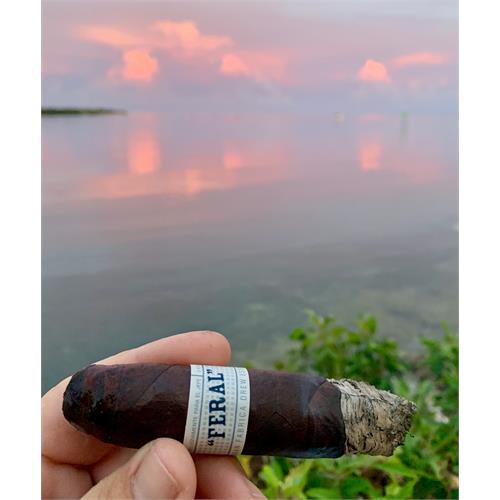 Liga Privada Unico Feral Flying Pig 5 3/8 * 60