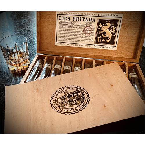 Liga Privada Unico Feral Flying Pig 5 3/8 * 60