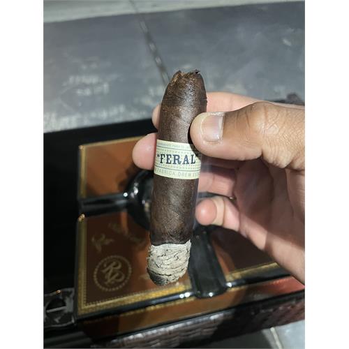 Liga Privada Unico Feral Flying Pig 5 3/8 * 60