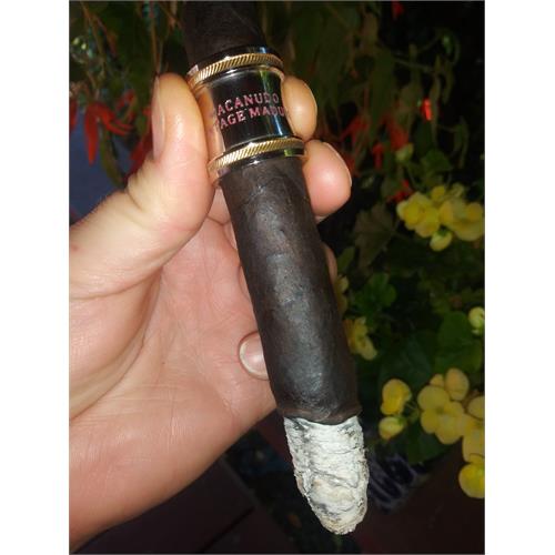 Macanudo Maduro Vintage 1997 Perfecto 6  * 49