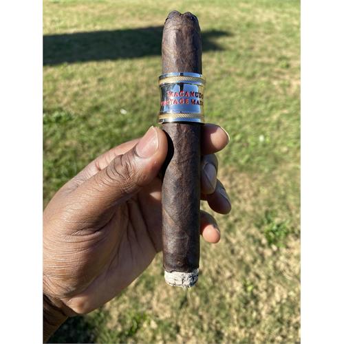 Macanudo Maduro Vintage 1997 Toro 6  * 54