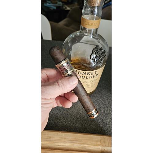 Macanudo Maduro Vintage 1997 Toro 6  * 54