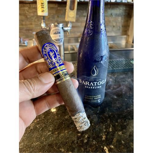 Perdomo Reserve 10th Anniversary Maduro Epicure 6  * 54