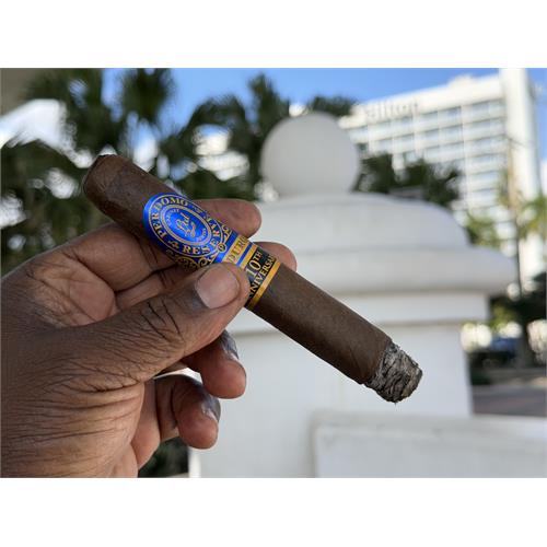 Perdomo Reserve 10th Anniversary Maduro Epicure 6  * 54
