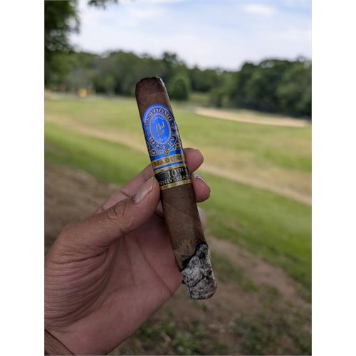 Perdomo Reserve 10th Anniversary Maduro Epicure 6  * 54