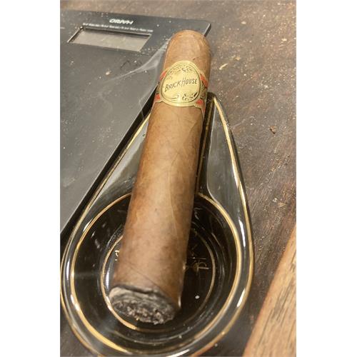 Brick House Robusto 5  * 54