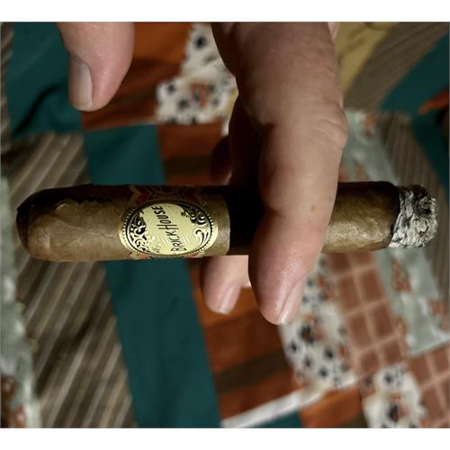 Brick House Robusto 5  * 54