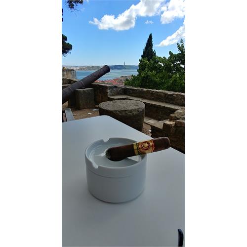 Arturo Fuente Natural Rothschild 4 1/2 * 50