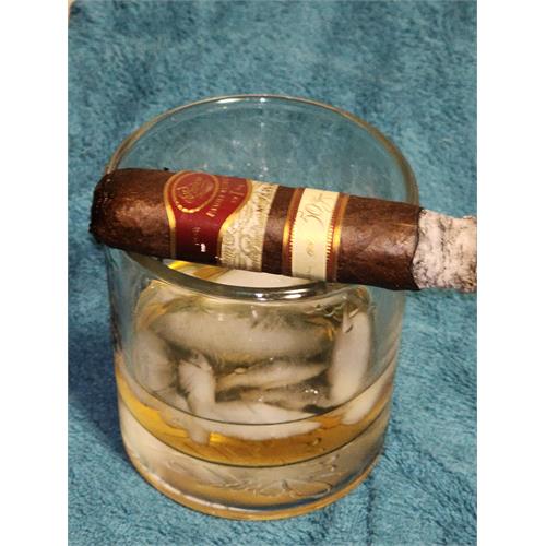 Padron Family Reserve No. 46 Maduro 5 1/2 * 56