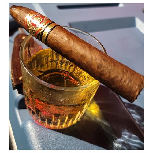 Arturo Fuente Don Carlos Presidente 6 1/2 * 50