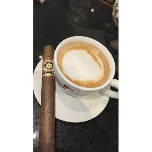Arturo Fuente Don Carlos No. 3 5 1/2 * 44