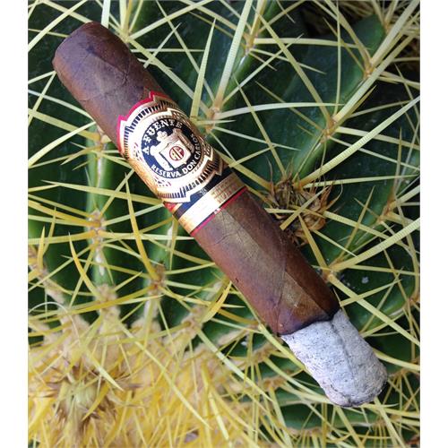 Arturo Fuente Don Carlos Robusto 5  * 50