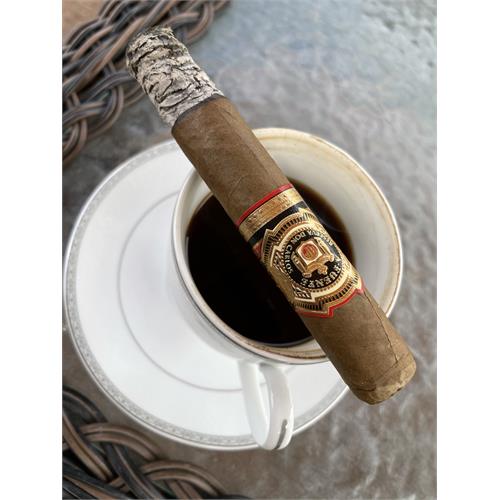 Arturo Fuente Don Carlos Robusto 5  * 50