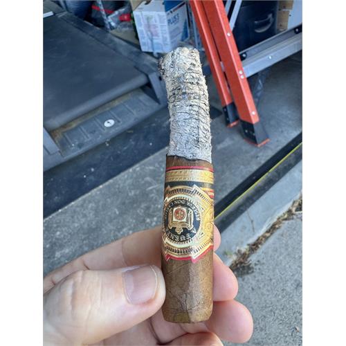 Arturo Fuente Don Carlos Robusto 5  * 50