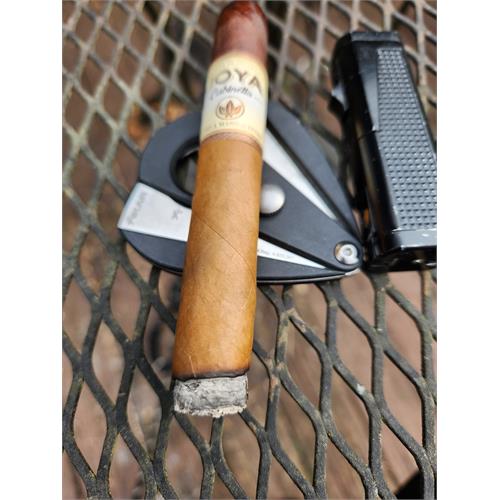 Joya de Nicaragua Cabinetta No. 11 Corona Gorda 5 1/4 * 46