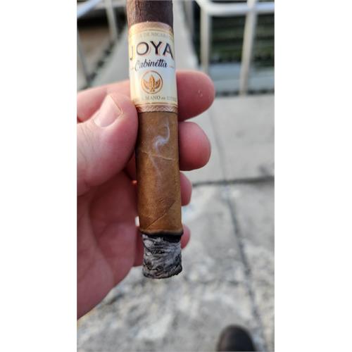 Joya de Nicaragua Cabinetta No. 11 Corona Gorda 5 1/4 * 46