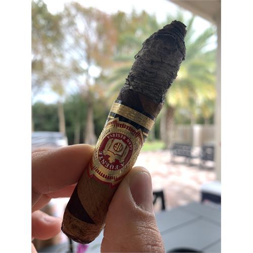 Arturo Fuente Hemingway Between the Lines 4 1/2 * 54