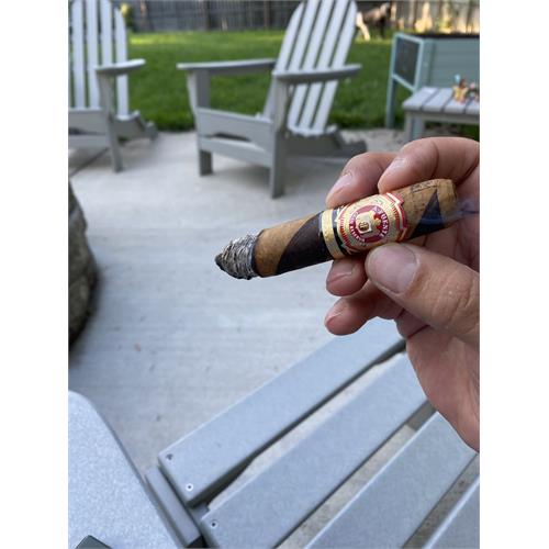 Arturo Fuente Hemingway Between the Lines 4 1/2 * 54