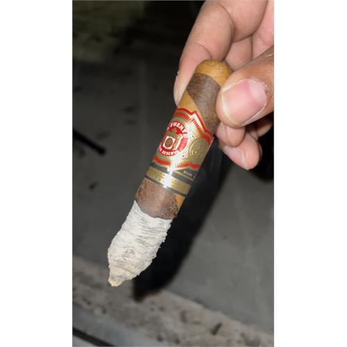 Arturo Fuente Hemingway Between the Lines 4 1/2 * 54