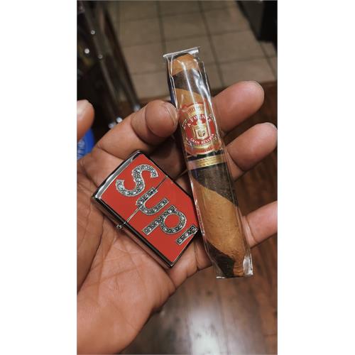 Arturo Fuente Hemingway Between the Lines 4 1/2 * 54