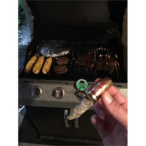 Arturo Fuente Hemingway Between the Lines 4 1/2 * 54