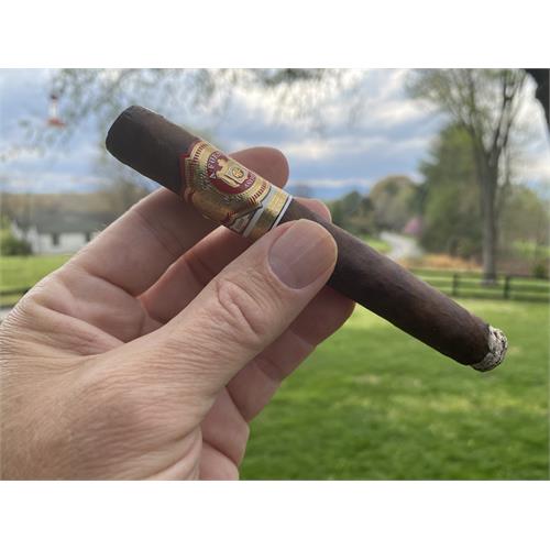 Arturo Fuente Anejo Reserva No. 48 7  * 48