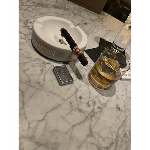 Arturo Fuente Anejo Reserva No. 48 7  * 48