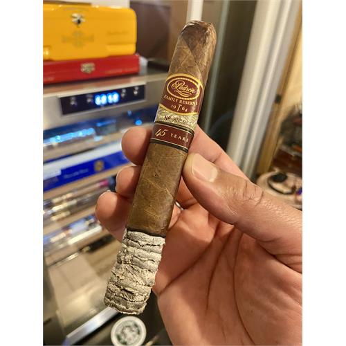 Padron Family Reserve No. 45 Natural 6  * 52
