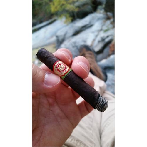 Arturo Fuente Maduro Exquisitos 4 1/2 * 33