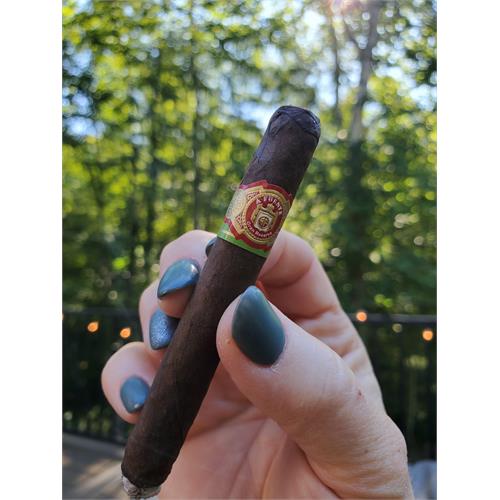 Arturo Fuente Maduro Exquisitos 4 1/2 * 33