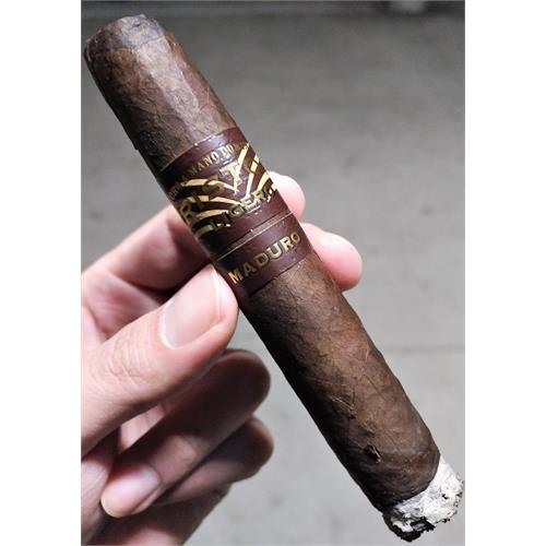 Kristoff Ligero Maduro Robusto 5 1/2 * 54