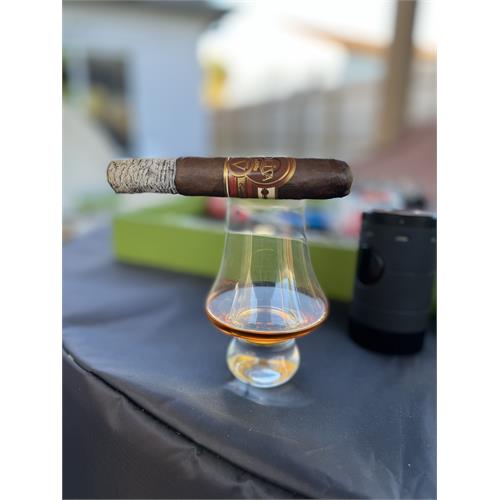Oliva Serie V Double Toro 6  * 60