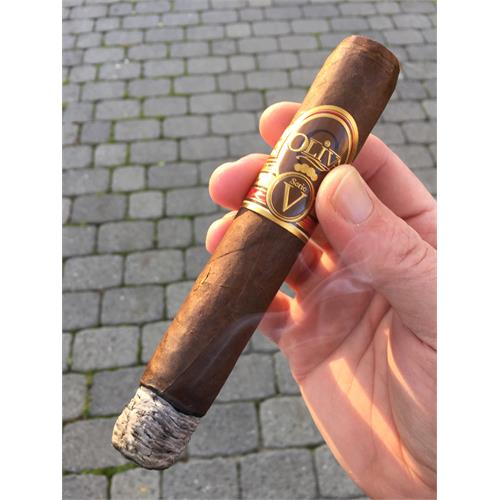 Oliva Serie V Double Toro 6  * 60