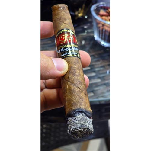 La Flor Dominicana Double Ligero Chisel 6  * 54
