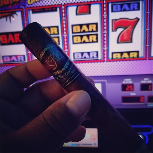 La Flor Dominicana Double Ligero DL 700 6 1/2 * 60