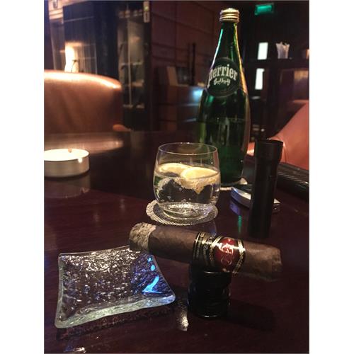 La Flor Dominicana Double Ligero Maduro DL-660 4 5/8 * 60