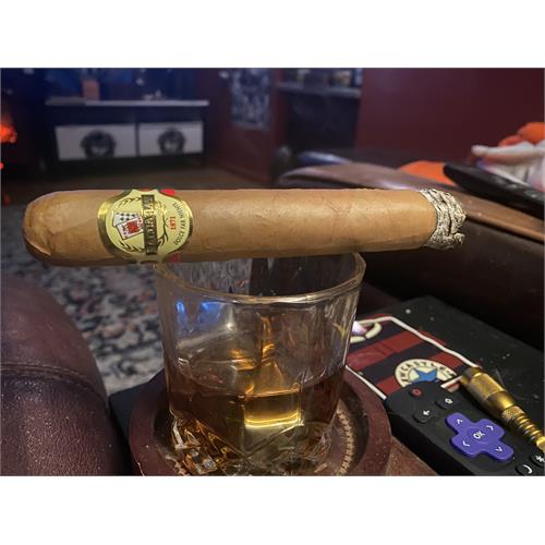 The Griffin s Toro 6 1/4 * 52