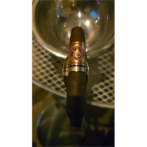 Arturo Fuente Hemingway Short Story Maduro 4  * 49