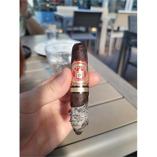 Arturo Fuente Hemingway Short Story Maduro 4  * 49