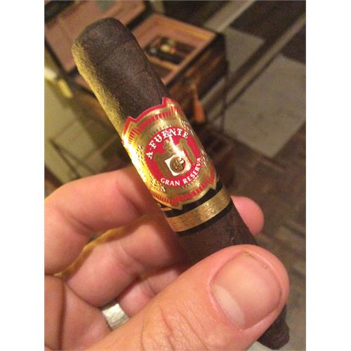 Arturo Fuente Hemingway Short Story Maduro 4  * 49