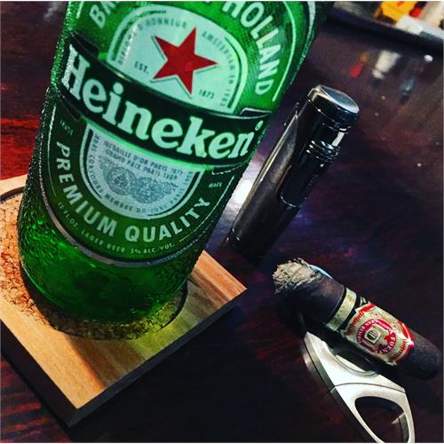 Arturo Fuente Hemingway Short Story Maduro 4  * 49