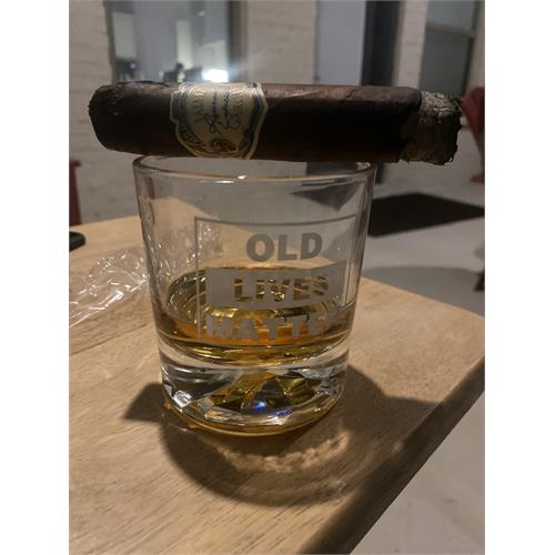 Jaime Garcia Reserva Especial Super Gordo 5 3/4 * 66