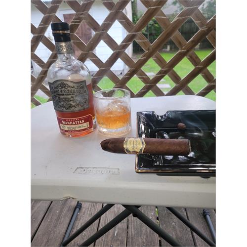 Jaime Garcia Reserva Especial Super Gordo 5 3/4 * 66