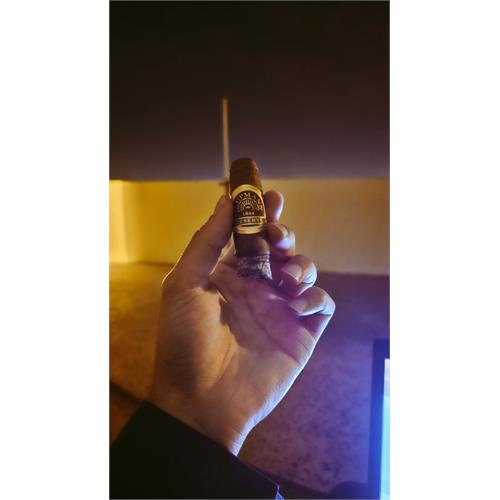H. Upmann 1844 Reserve Belicoso 6 1/8 * 52