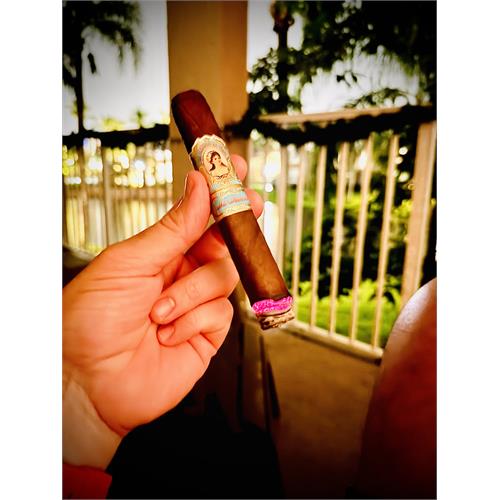 La Aroma de Cuba Mi Amor Magnifico 6  * 52