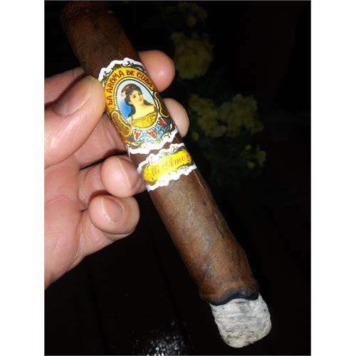 La Aroma de Cuba Mi Amor Magnifico 6  * 52