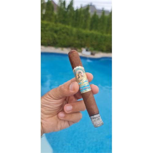 La Aroma de Cuba Mi Amor Magnifico 6  * 52