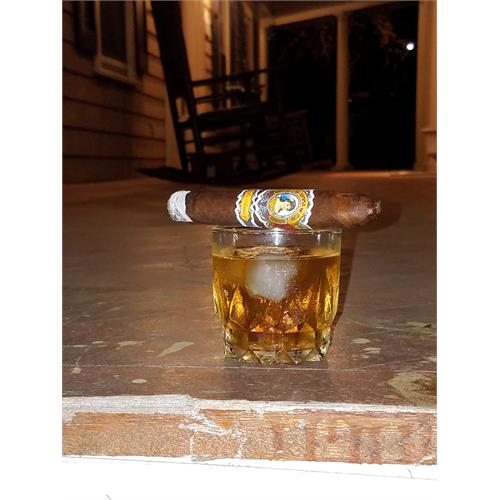 La Aroma de Cuba Mi Amor Belicoso 5 1/2 * 54