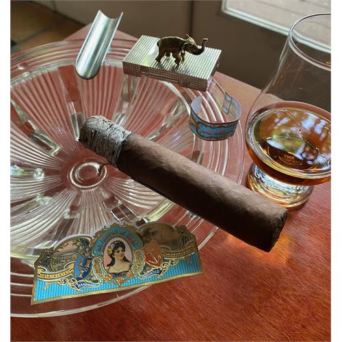 La Aroma de Cuba Mi Amor Belicoso 5 1/2 * 54